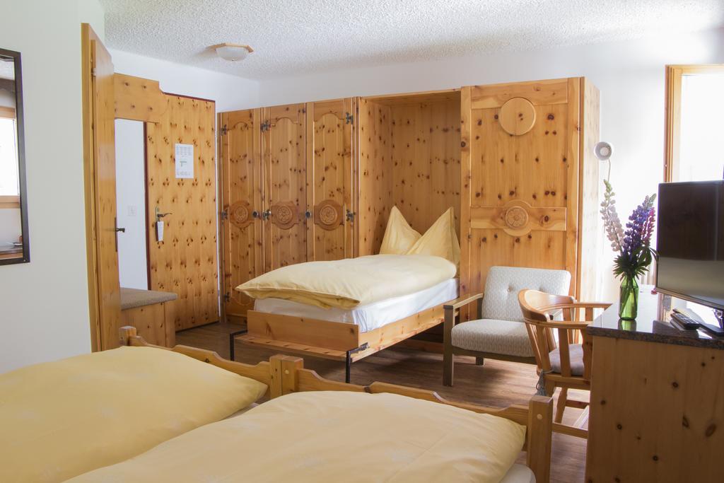 Hotel Waldhaus Bettmeralp Pokoj fotografie