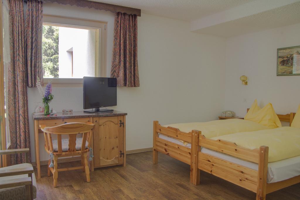 Hotel Waldhaus Bettmeralp Pokoj fotografie