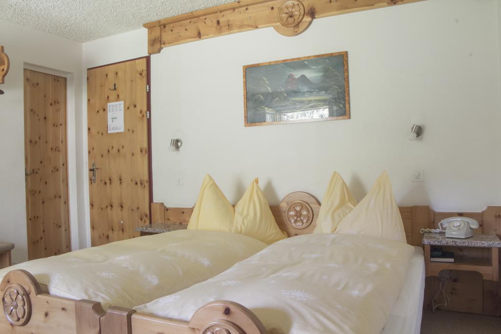 Hotel Waldhaus Bettmeralp Pokoj fotografie